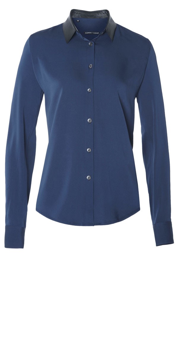 Seidenbluse mit abnehmbaren Lederkragen blau